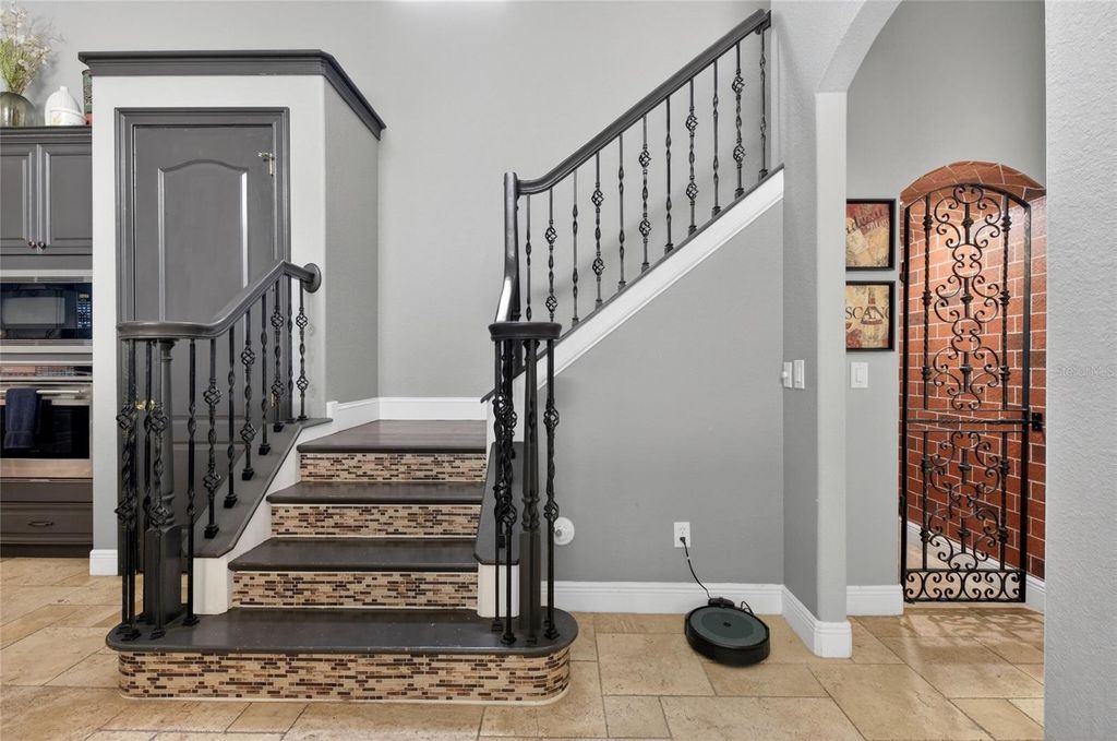 Image 41 of property listing at 11226 MACAW COURT, Windermere, FL 34786