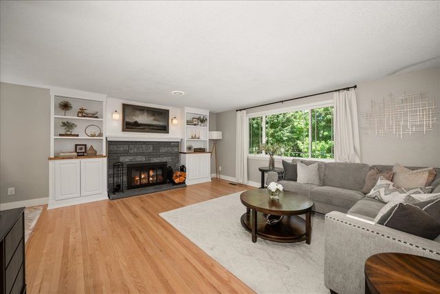 2004 E 55th Ave, Spokane, WA 99223