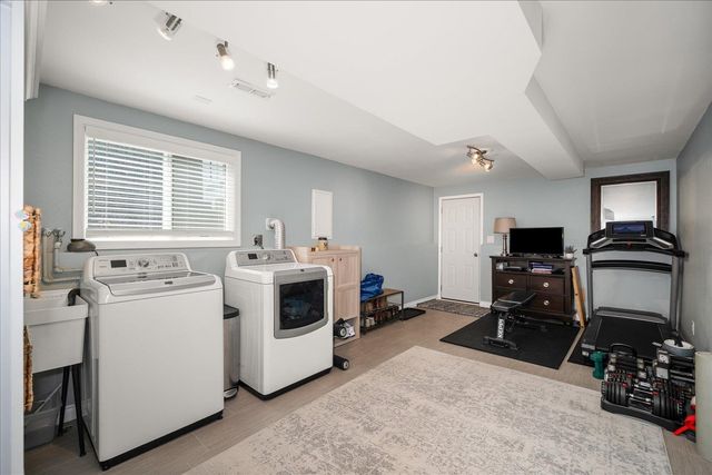 2004 E 55th Ave, Spokane, WA 99223