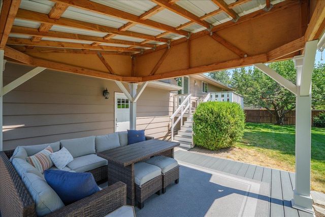 2004 E 55th Ave, Spokane, WA 99223