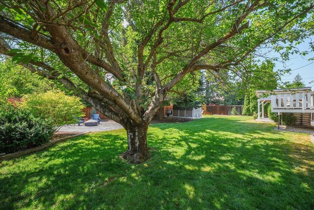 2004 E 55th Ave, Spokane, WA 99223