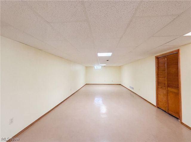 6016 W Breezeway Drive, North Ridgeville, OH 44039