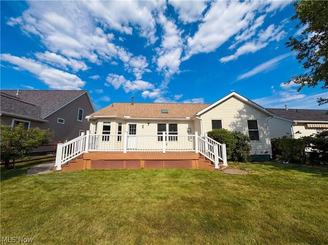 6016 W Breezeway Drive, North Ridgeville, OH 44039