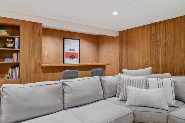 3 Fuller Drive, Madison, WI 53704