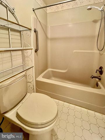 6-A OLYMPIC DR, Reading, PA 19607