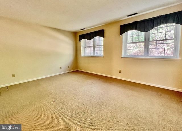 6-A OLYMPIC DR, Reading, PA 19607