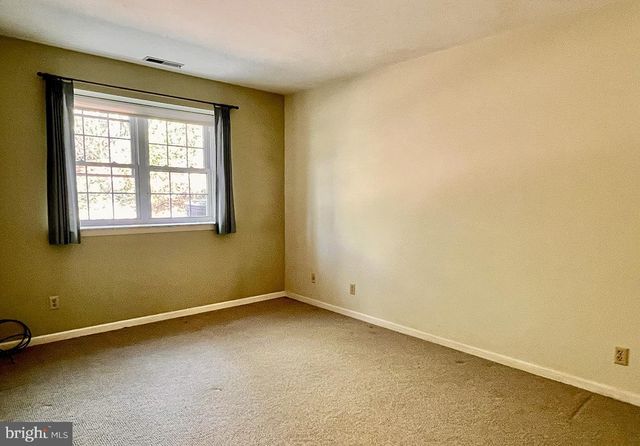 6-A OLYMPIC DR, Reading, PA 19607