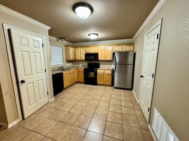 1355 N Oakland Avenue 8, Fayetteville, AR 72703