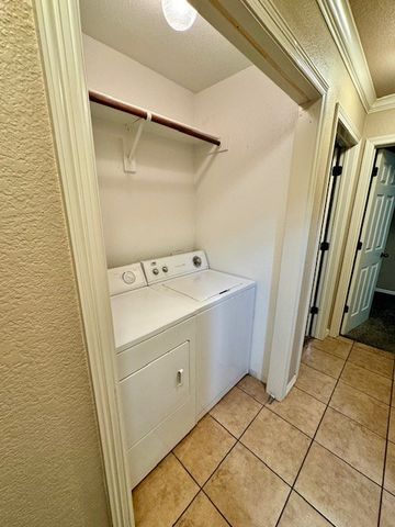 1355 N Oakland Avenue 8, Fayetteville, AR 72703