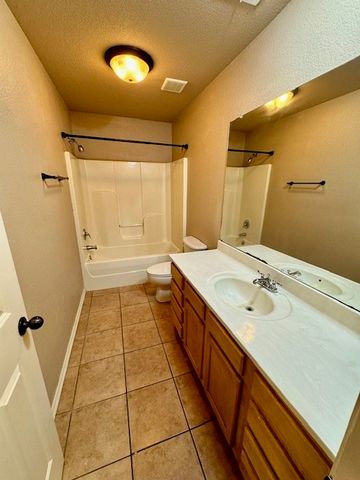 1355 N Oakland Avenue 8, Fayetteville, AR 72703