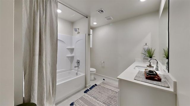 8908 NW 109th Lane, Oklahoma City, OK 73162