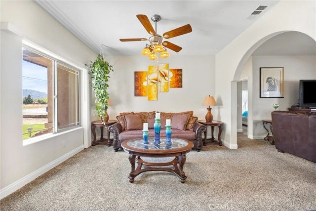 28100 Braeburn, Tehachapi, CA 93561