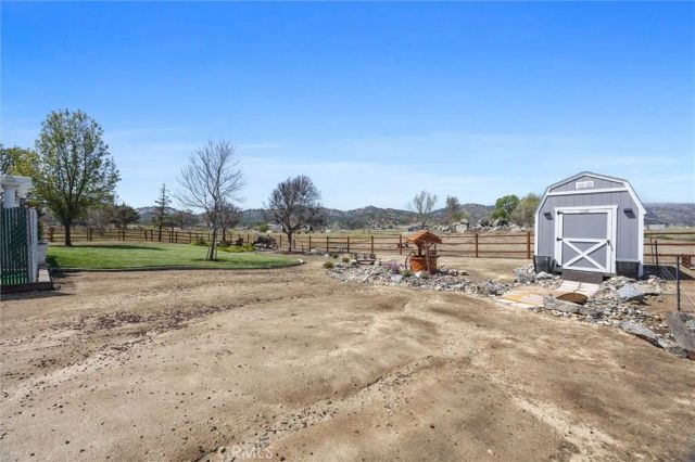 28100 Braeburn, Tehachapi, CA 93561