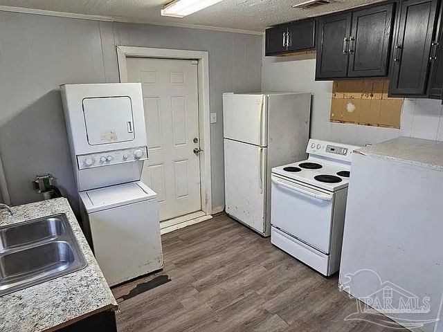 3011 N Tarragona St, Pensacola, FL 32503