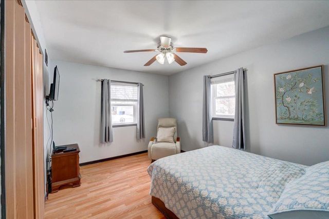 1000 S Division Street, Waunakee, WI 53597