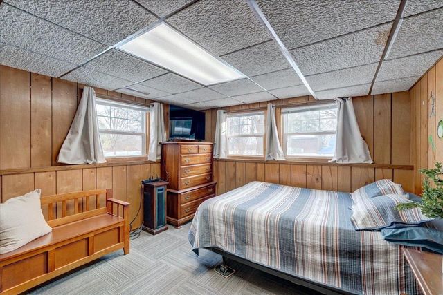 1000 S Division Street, Waunakee, WI 53597