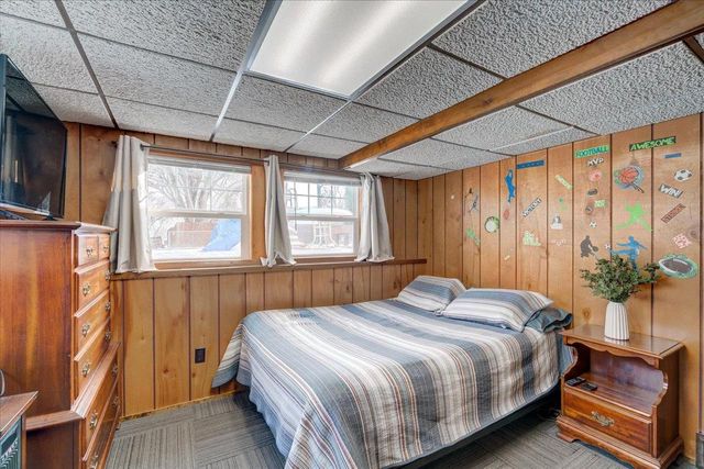 1000 S Division Street, Waunakee, WI 53597