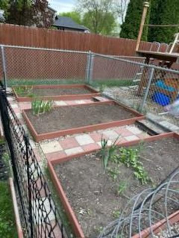 1000 S Division Street, Waunakee, WI 53597