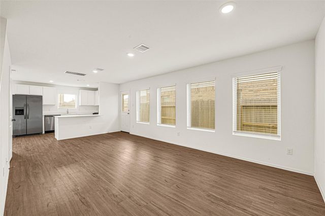 4118 Saw Mill Peak Lane, Baytown, TX 77521