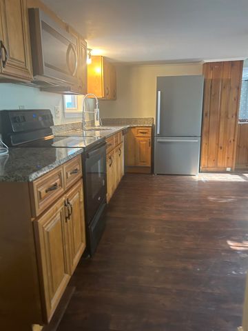 10 Tremont Street, Concord, NH 03301