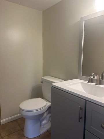 10 Tremont Street, Concord, NH 03301