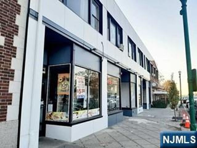 356-368 Cedar Lane 8, Teaneck, NJ 07666