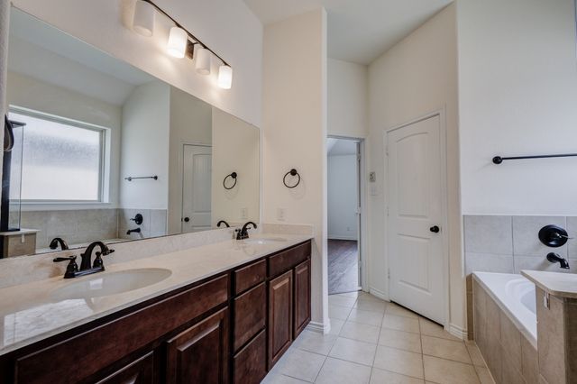 712 Lake Sierra Way, Little Elm, TX 75068