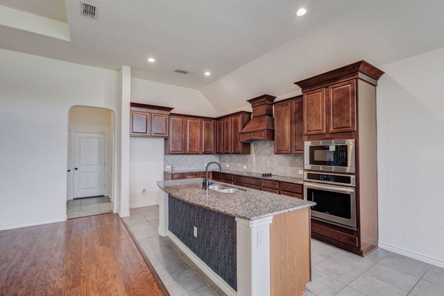 712 Lake Sierra Way, Little Elm, TX 75068