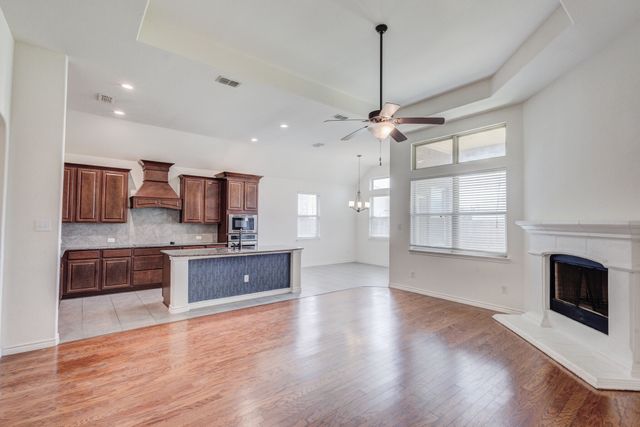 712 Lake Sierra Way, Little Elm, TX 75068