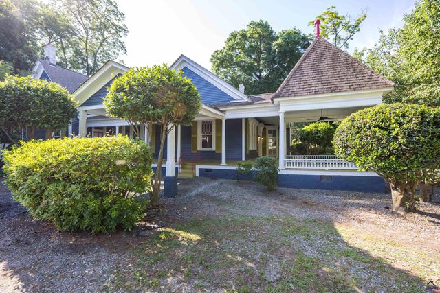 808 Washington Street, Perry, GA 31069