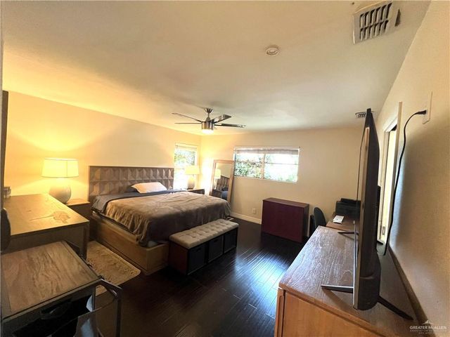 805 E Ithaca Avenue, Mcallen, TX 78501