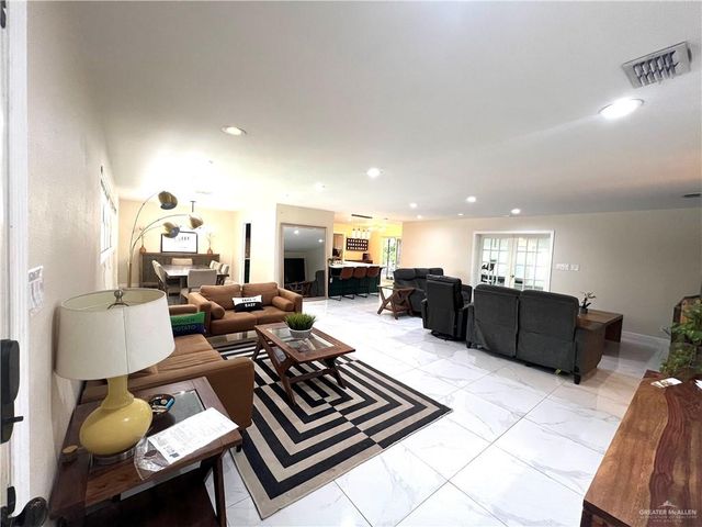 805 E Ithaca Avenue, Mcallen, TX 78501
