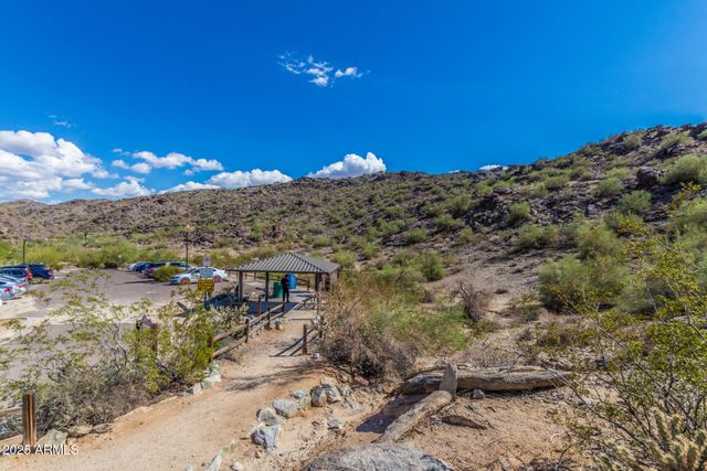 2335 E ALLEN Street, Phoenix, AZ 85042