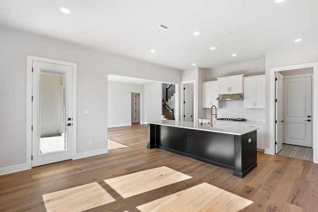 249 Crimson Sky CT, Dripping Springs, TX 78620