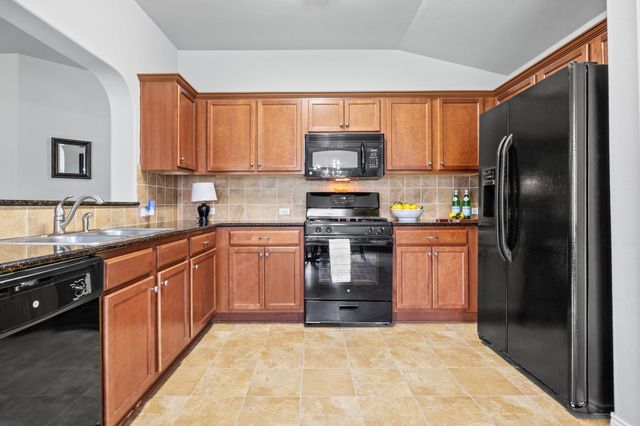 2712 Bluffstone DR, Round Rock, TX 78665