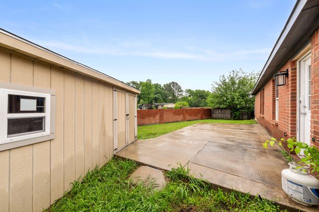 2008 Archer Drive, Grand Prairie, TX 75052