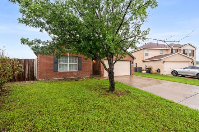 2008 Archer Drive, Grand Prairie, TX 75052