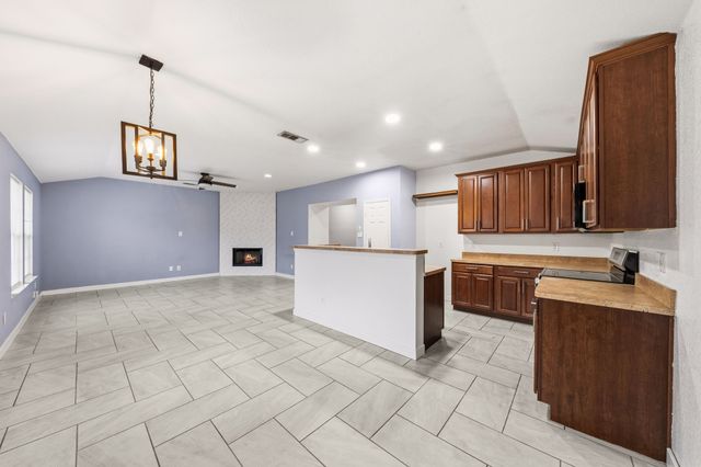 2008 Archer Drive, Grand Prairie, TX 75052