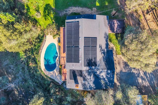 17780 Redberry Ln, Jackson, CA 95642