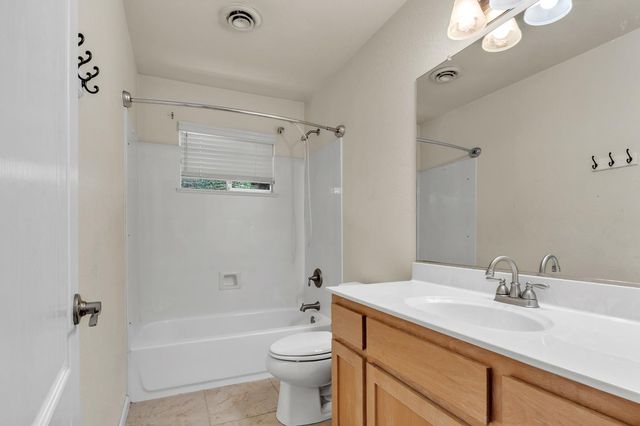 17780 Redberry Ln, Jackson, CA 95642