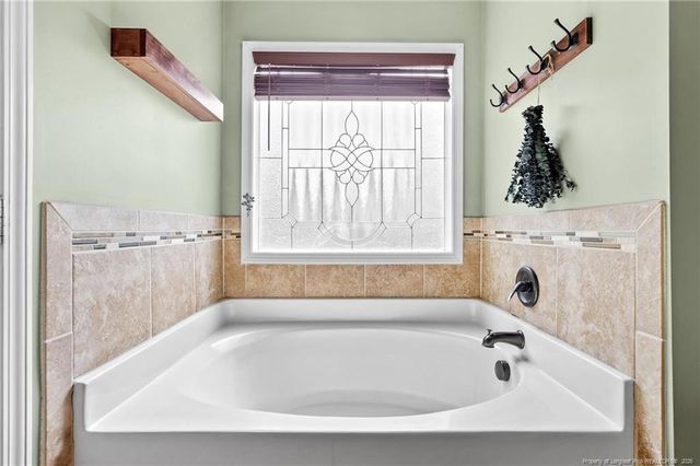 3365 N Fork Lane, Hope Mills, NC 28348