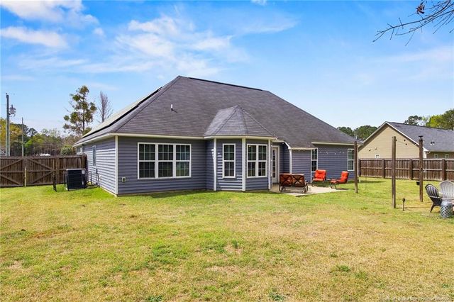 3365 N Fork Lane, Hope Mills, NC 28348