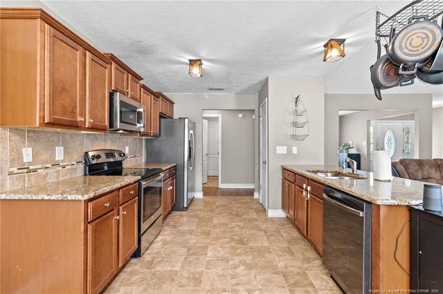 3365 N Fork Lane, Hope Mills, NC 28348