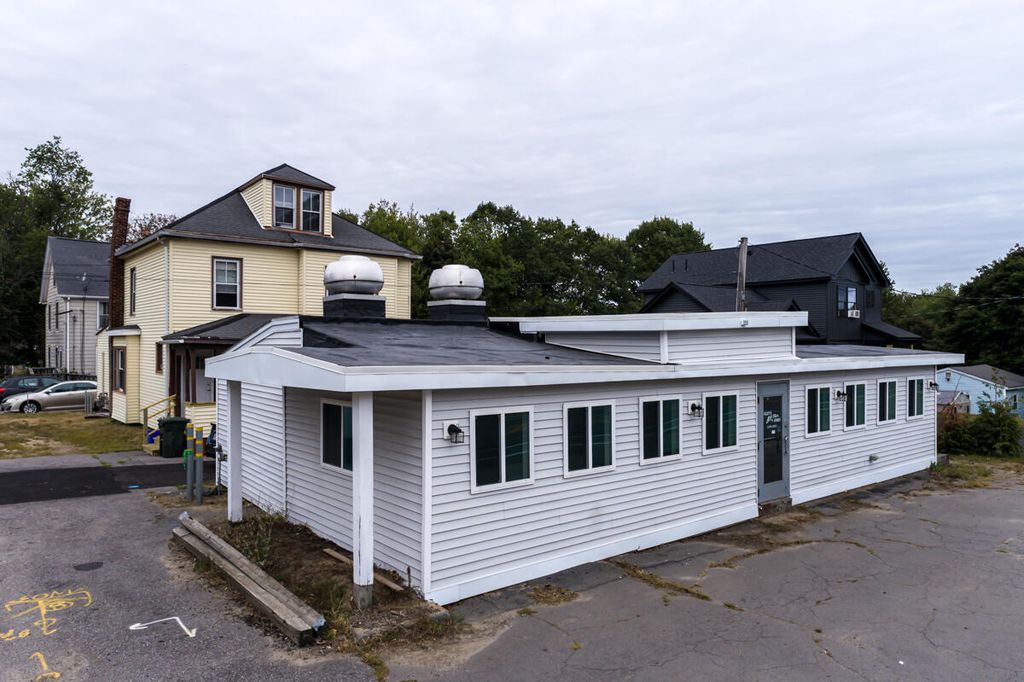 449 Main Street, South Portland, ME 04106 — photo 4