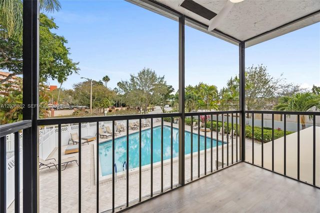 7511 S Oriole Boulevard 201, Delray Beach, FL 33446