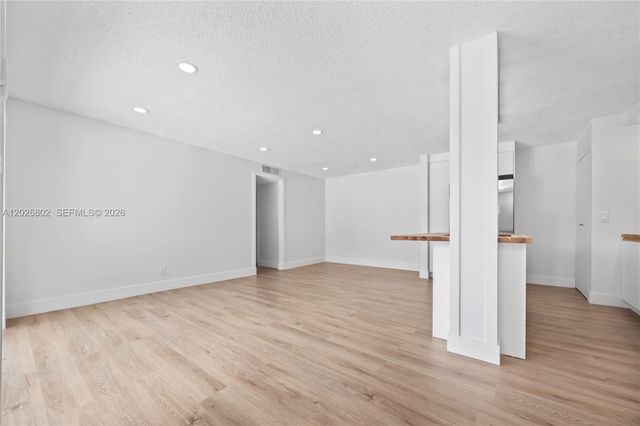 7511 S Oriole Boulevard 201, Delray Beach, FL 33446
