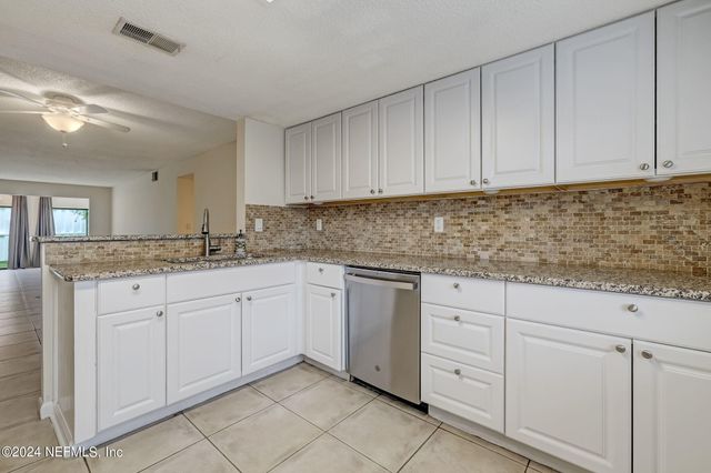 14750 BEACH Boulevard 75, Jacksonville, FL 32250