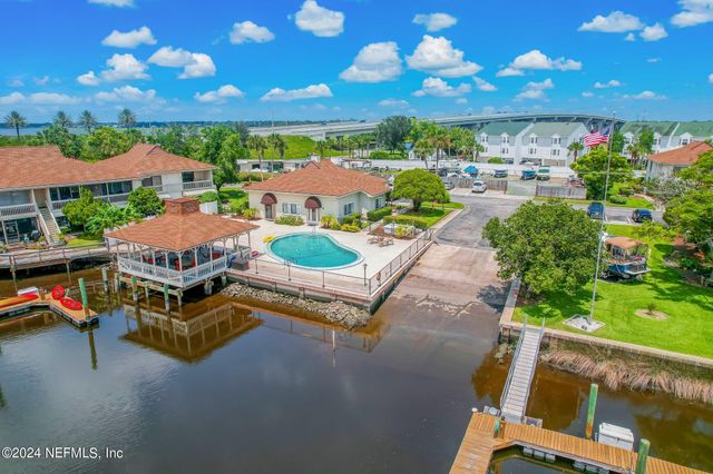 14750 BEACH Boulevard 75, Jacksonville, FL 32250