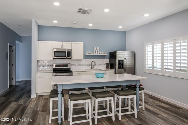 14750 BEACH Boulevard 75, Jacksonville, FL 32250