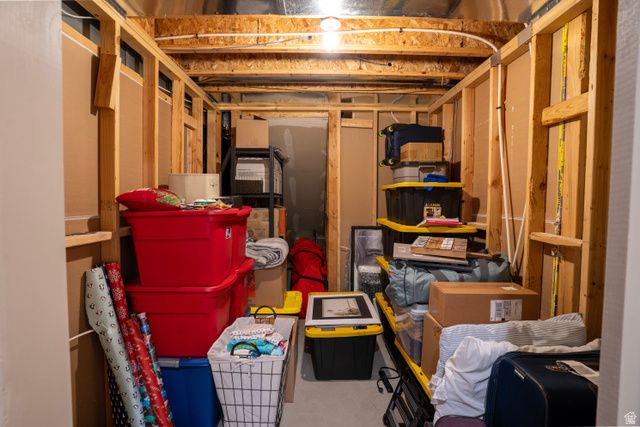 325 W 160 N, Clearfield, UT 84015